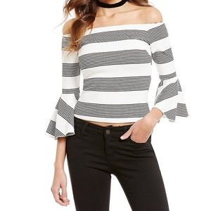 GIANNI BINI-OFF THE SHOULDER BELL SLEEVE BLOUSE